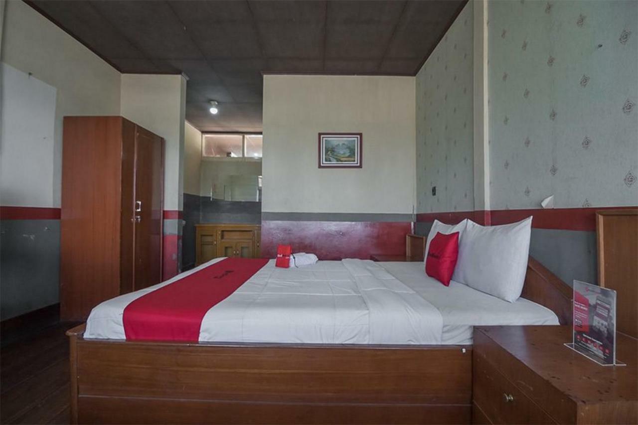 Hotel Reddoorz @ Maribaya Street Lembang Zewnętrze zdjęcie